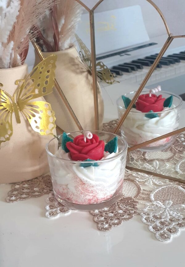 Bougie personnalisable avec rose rouge en cire pour la fete des mères